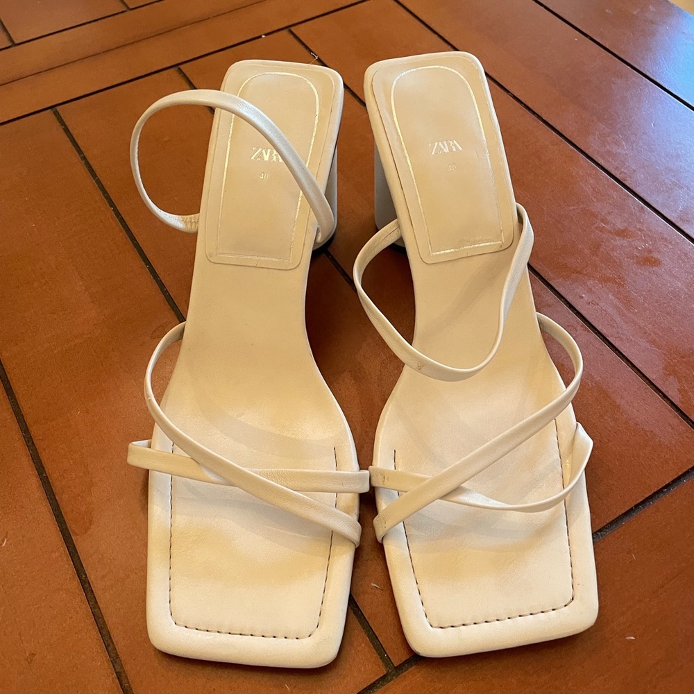 ZARA Heeled Leather Square Toe Sandals 40 EU